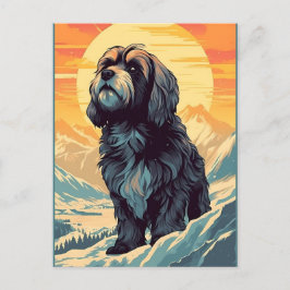 Tibetischer Terrier bei Sonnenuntergang in den Ber Postkarte