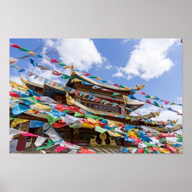 Tibettempel mit Gebetsfahnen - Yunnan, China Poster (Vorne)