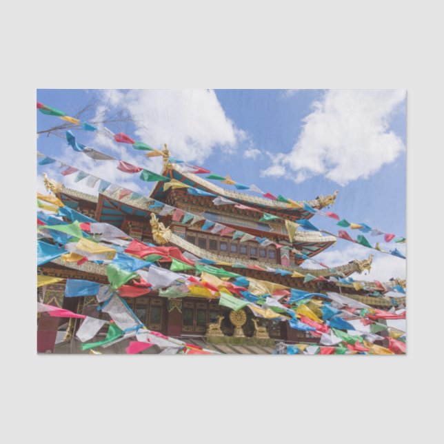 Tibettempel mit Gebetsfahnen - Yunnan, China Seidenpapier (Vorderseite)