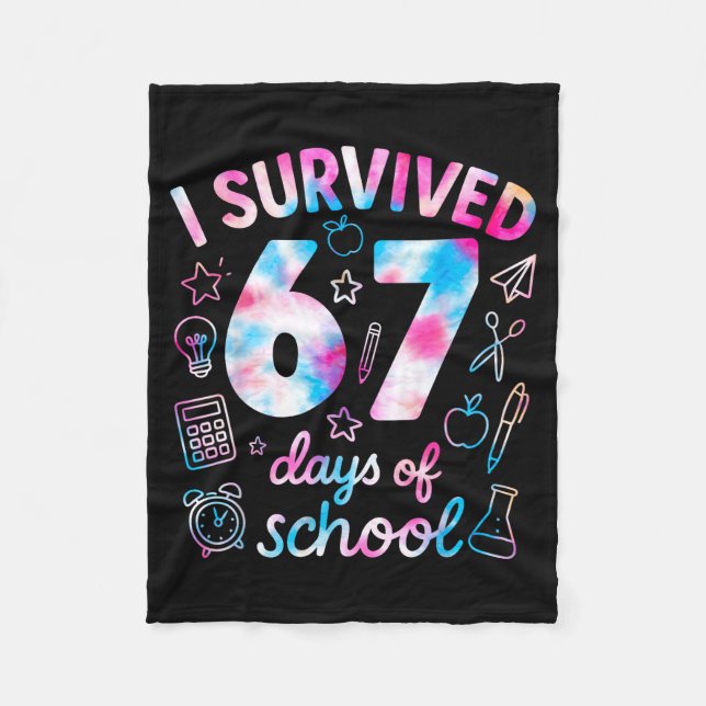 Tie Dye I Survived 67 Days Of School Funny Six Sev Fleecedecke (Vorderseite)