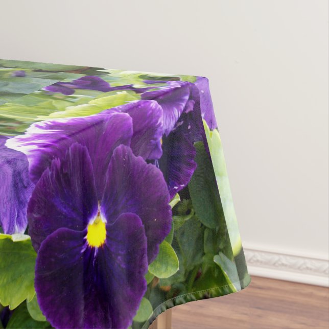 tief Lila Pansy Bushes, Tischdecke (Beispiel)