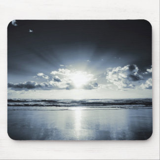 Tiefer blauer Sonnenaufgang Mousepad