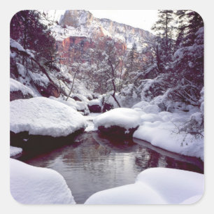 Tiefer Schnee bei Middle Emerald Pools Quadratischer Aufkleber