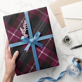 Tiefes Burgund Schwarz Wein Dunkelrotes Karomuster Geschenkpapier