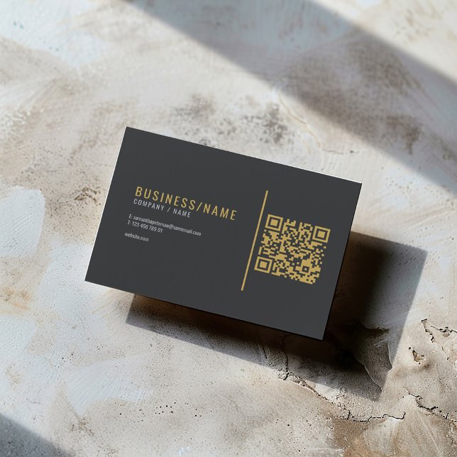 Tiefgrau und luxuriös goldener QR-Code Visitenkarte (Gold and grey modern business card with QR code and sans serif text)