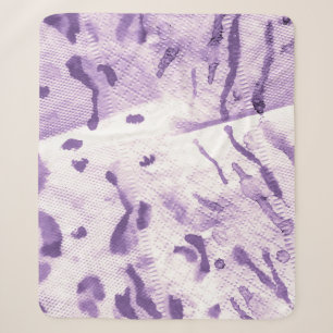 Tier geometrisch texturiert. Lavendel Kreuzlinien. Sherpadecke
