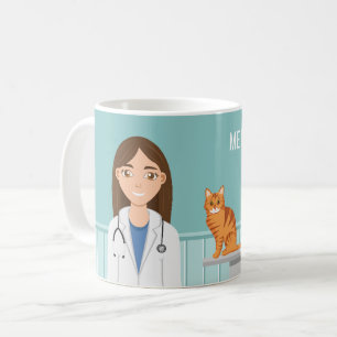 Tierärztliche Ärztin mit Katze und Hund Kaffeetasse