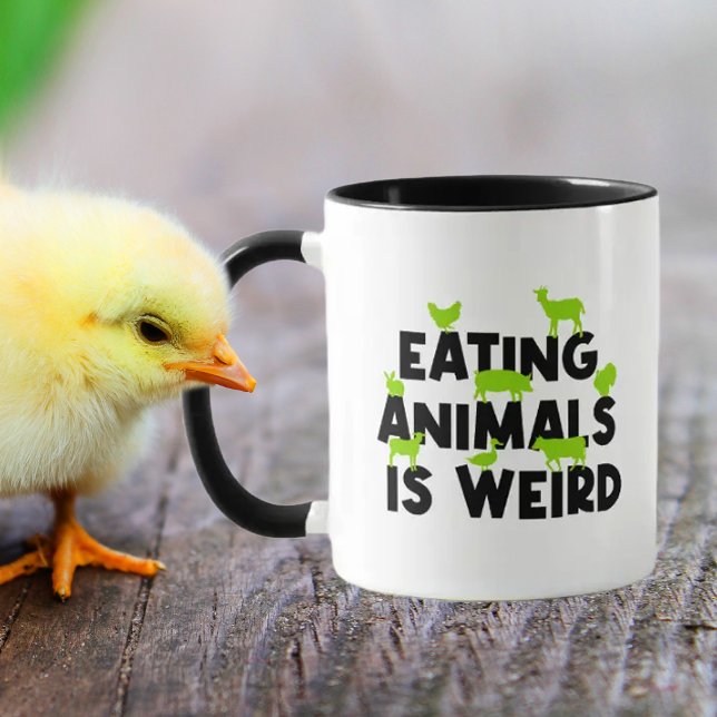 Tiere zu essen ist komisch, Veganer Aktivismus Tasse (Von Creator hochgeladen)