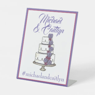 Tiered Lila Floral Wedding Cake Brautparty Sockelschild