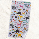 Tiermenagerie Strandtuch<br><div class="desc">Viel Spaß für Tierfreunde und Wildtiere auf der ganzen Welt. Safaritiere, Dschungel, Bauernhof, Vögel, Haustiere und wild lebende Tiere. Ein Monster scheint auch hineingeflossen zu sein. Originelle Kunst von Nic Squirrell.</div>
