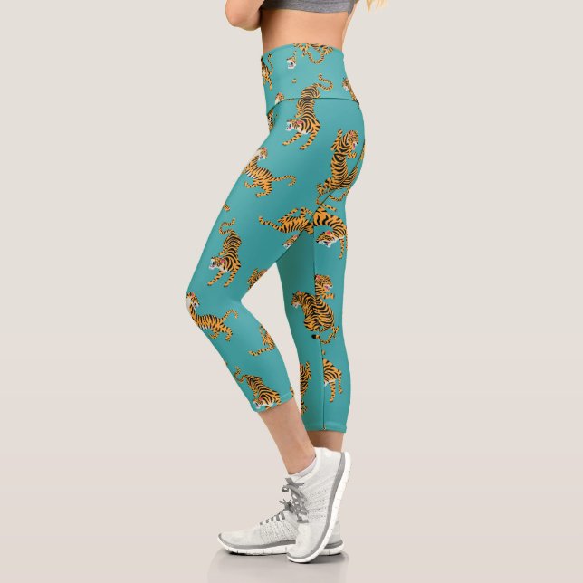 Tiger auf Aquamarinem Muster Capri Leggings (Links)