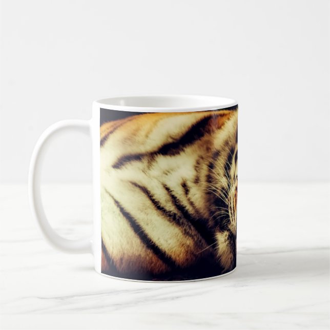 Tiger beobachtet dich kaffeetasse (Links)