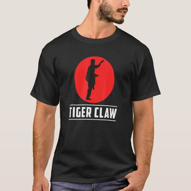 Tiger Claw Karate Kung Fu Martial Arts Technique T-Shirt (Vorderseite)