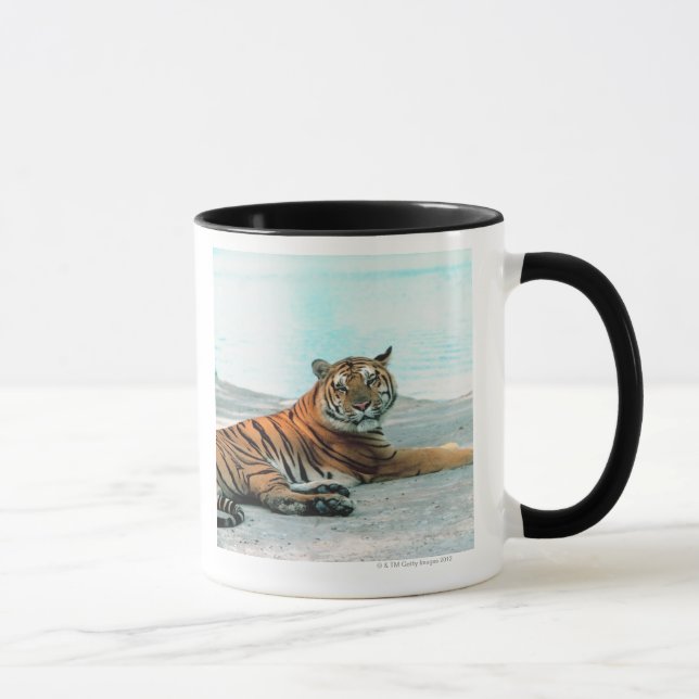 Tiger durch Fluss Tasse (Rechts)