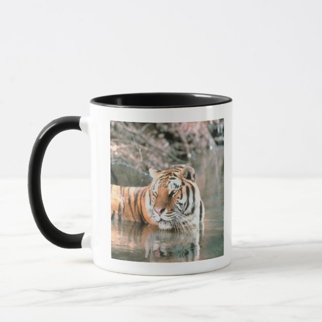 Tiger im Strom Tasse (Links)