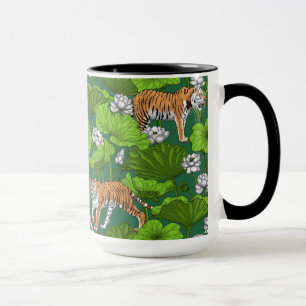 Tiger im weißen Lotusteich Tasse