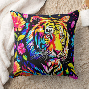 Tiger in einem Blumentraum Kissen