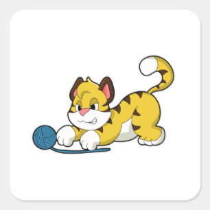 Tiger mit Woll-Garnkugel Quadratischer Aufkleber