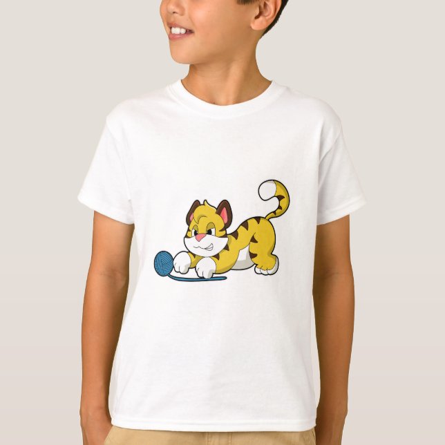 Tiger mit Woll-Garnkugel T-Shirt (Vorderseite)