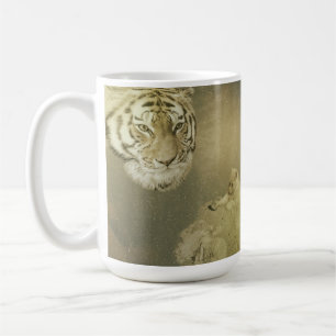 Tiger und Kätzchen, Tasse des Kaffees