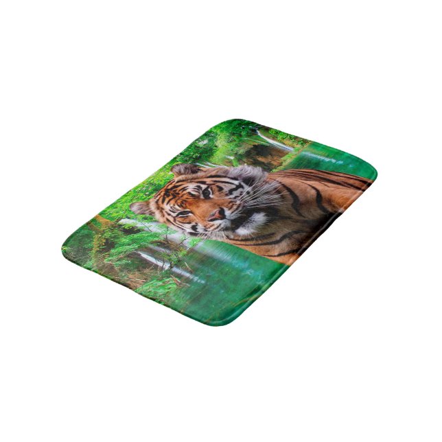 Tiger und Wasserfall Badematte (Schrägansicht)