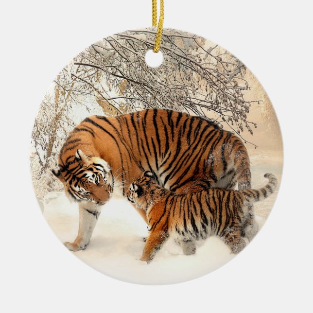 Tigerfamilie im Winter Keramik Ornament (Vorne)