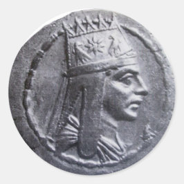 Tigran, die große Münzrundklemme Runder Aufkleber