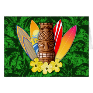 Tiki Maske und Surfbretter