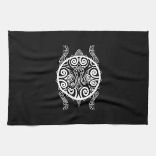 Tiki Warrior Turtle Tattoo Handtuch