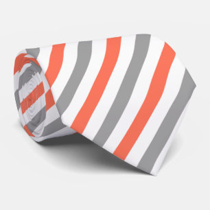 Tile-SQ-Stripe-Diag-White-DkGray-TRANSXL-4x-strpy. Krawatte