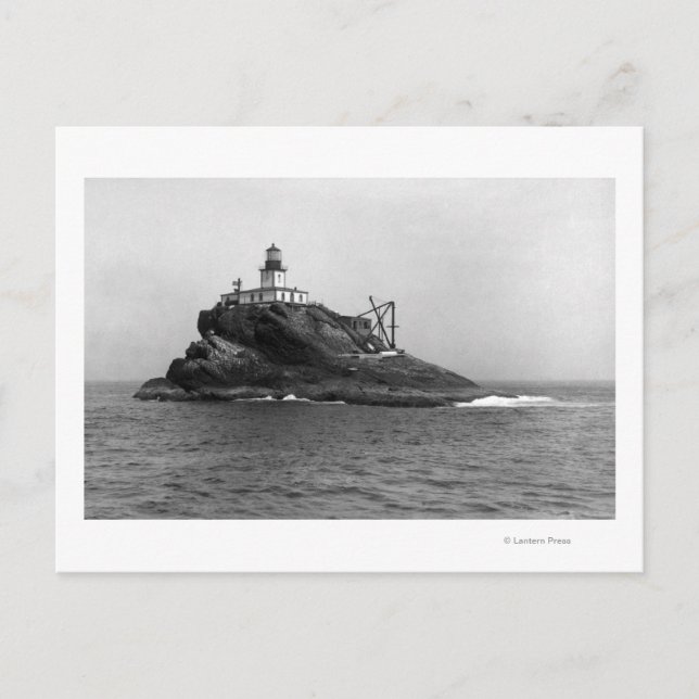 Tillamook Rock, dominiert von seinem Leuchtturm Postkarte (Vorderseite)