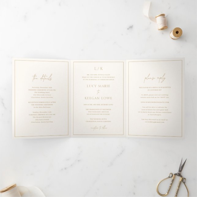Timeless Monogram Ivory and Gold Elegante Wedding Dreifach Gefaltete Einladung (Innenseite)