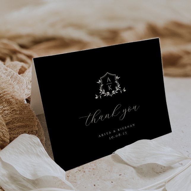 Timeless Vines Monogram Crest Wedding Photo Dankeskarte (Von Creator hochgeladen)