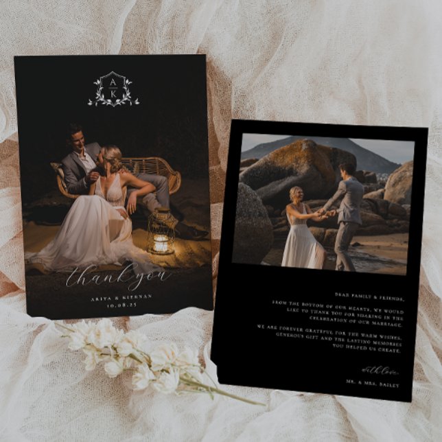 Timeless Vines Monogram Crest Wedding Photo Dankeskarte (Von Creator hochgeladen)