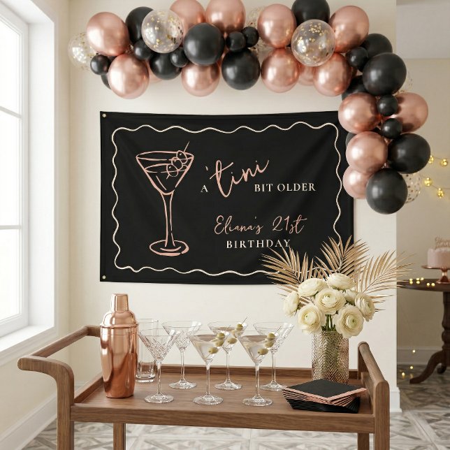 Tini Bit Ältere Personalisierte Geburtstagsparty Banner (Von Creator hochgeladen)