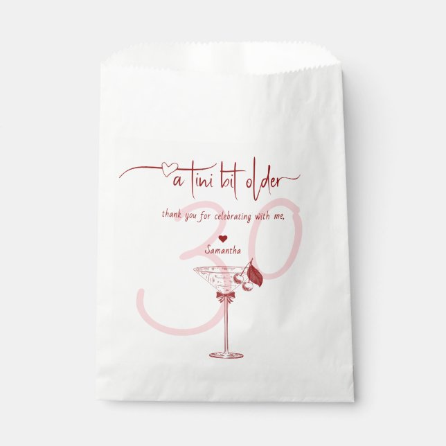 Tini Bit Older Modern Bow Cherry Martini Geburtsta Geschenktütchen (Vorderseite)