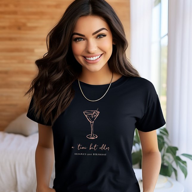 Tini Bit Personalisierter Geburtstag T-Shirt (Von Creator hochgeladen)