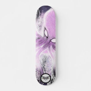 Tintenfisch lila rosa weiße Spritzer dunkles Wass Skateboard