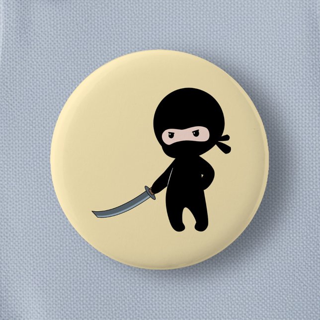 Tiny Angry Ninja auf Yellow Button (Von Creator hochgeladen)