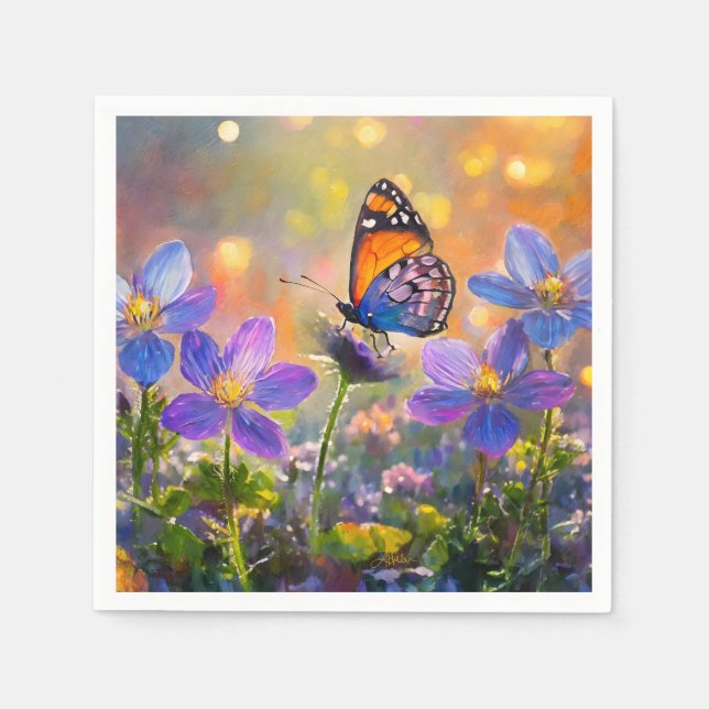 Tiny Butterfly On Wildblumen bei Sunrise Serviette (Vorderseite)