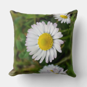 Tiny Daisies Kissen