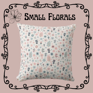 Tiny Florals Pink & Blue auf Cream Kissen