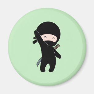 Tiny Happy Ninja auf Green Magnet