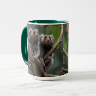 Tiny Marmoset Titans unter den Zweigen, Tasse