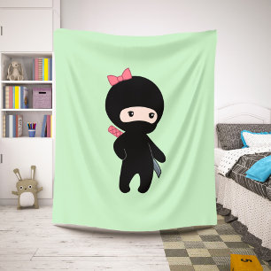 Tiny Ninja Girl on Green Sherpadecke