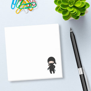 Tiny Ninja Holding Throwing Star Post-it Klebezettel