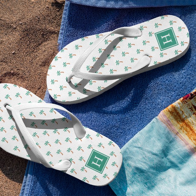 Tiny Palms Monogram Flip Flops (Von Creator hochgeladen)