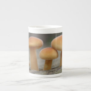 Tiny Toadstools Macro Tasse