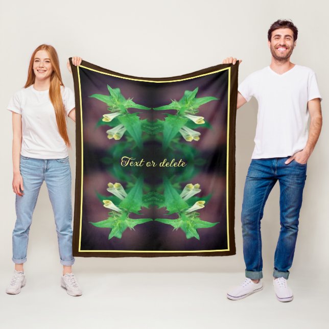 Tiny White Wildflower Pattern Personalized Fleecedecke (Beispiel)