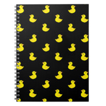 Tiny Yellow Duck auf schwarzem Hintergrund